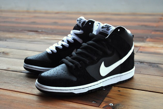 Nike Dunk High Pro SB Venom