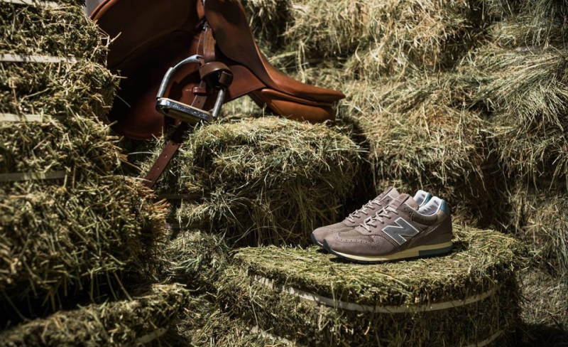 INVINCIBLE x New Balance 996 Brogue