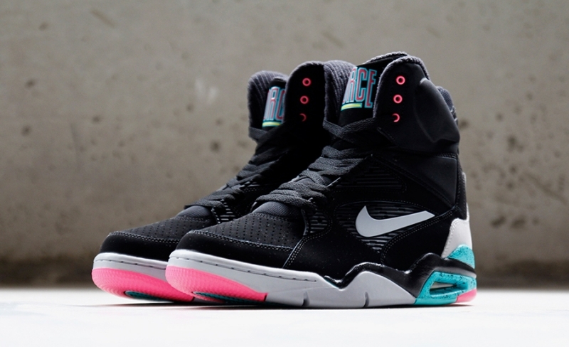 Nike Air Command Force Spurs