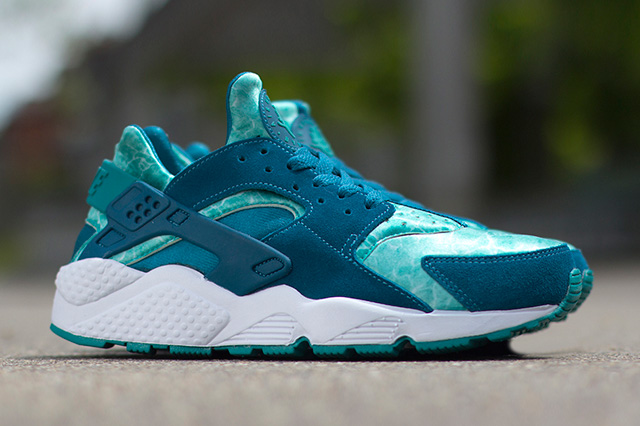 Nike Air Huarache Green Abyss