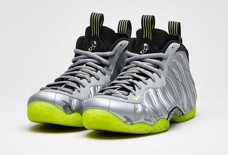 Nike Air Foamposite One Metallic Camo